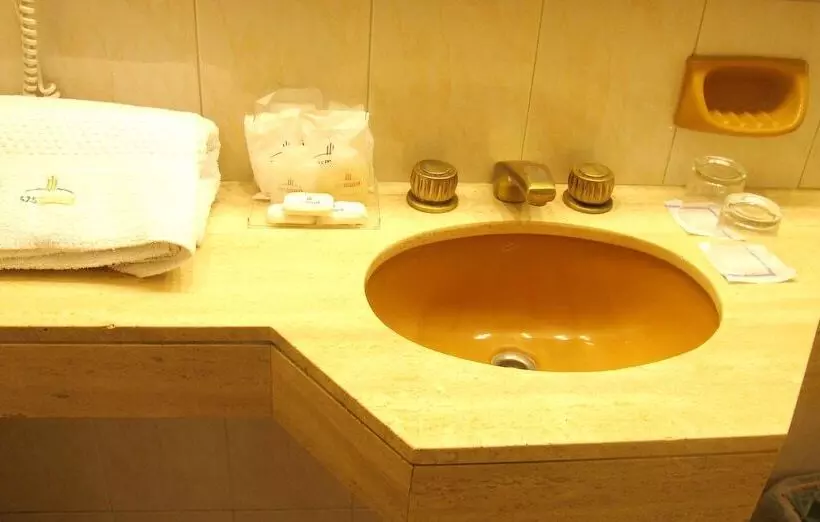 Fotos del hotel Sheltown:  3