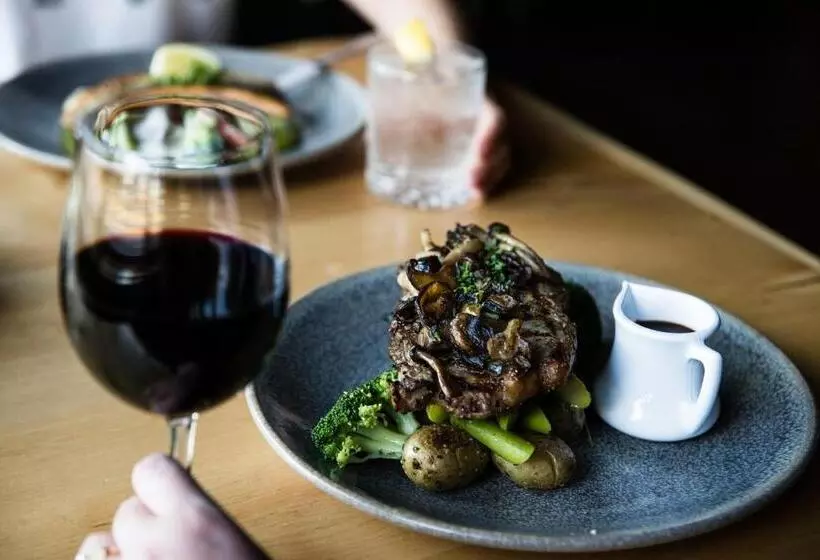 Fotos del hotel Sawridge Inn & Conference Centre Jasper:  15