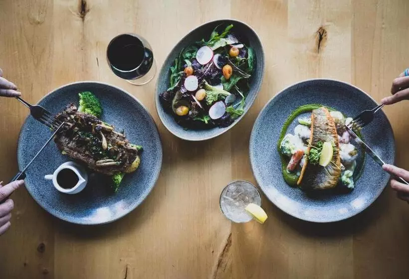 Fotos del hotel Sawridge Inn & Conference Centre Jasper:  4