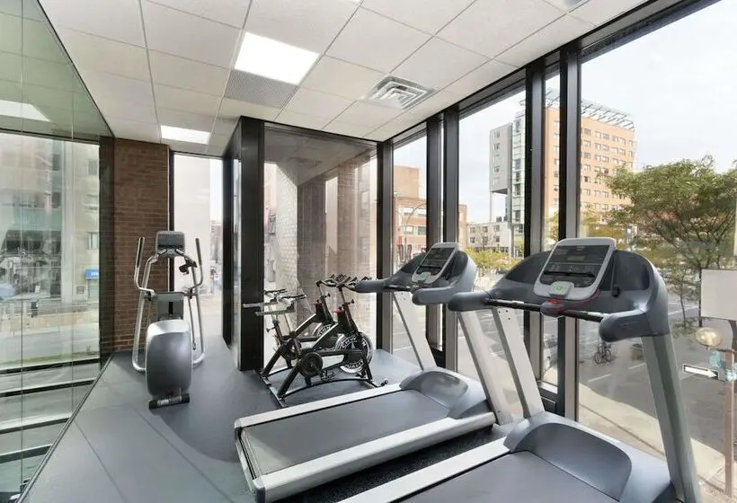 Fotos del hotel Travelodge By Wyndham Montreal Centre:  2