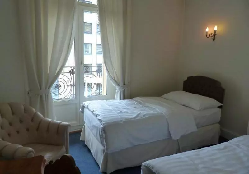 Fotos del hotel J5 Hotels Helvetie & La Brasserie:  2