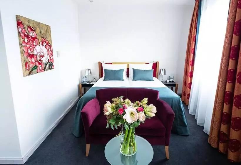 Fotos del hotel The Ambassador:  8