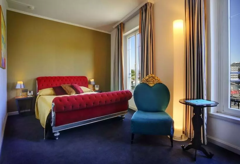 Fotos del hotel The Ambassador:  15