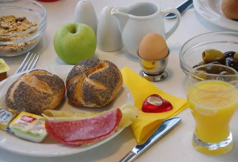 Fotos del hotel Come Inn Berlin Kurfürstendamm:  5