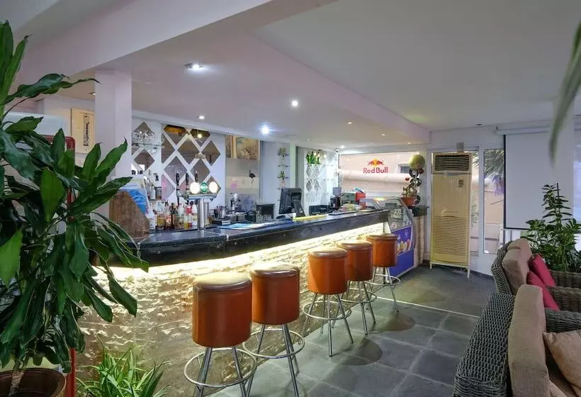 Fotos del hotel Flamingo Beach:  14