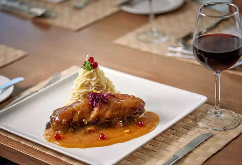 Fotos del hotel Grecian Bay:  25