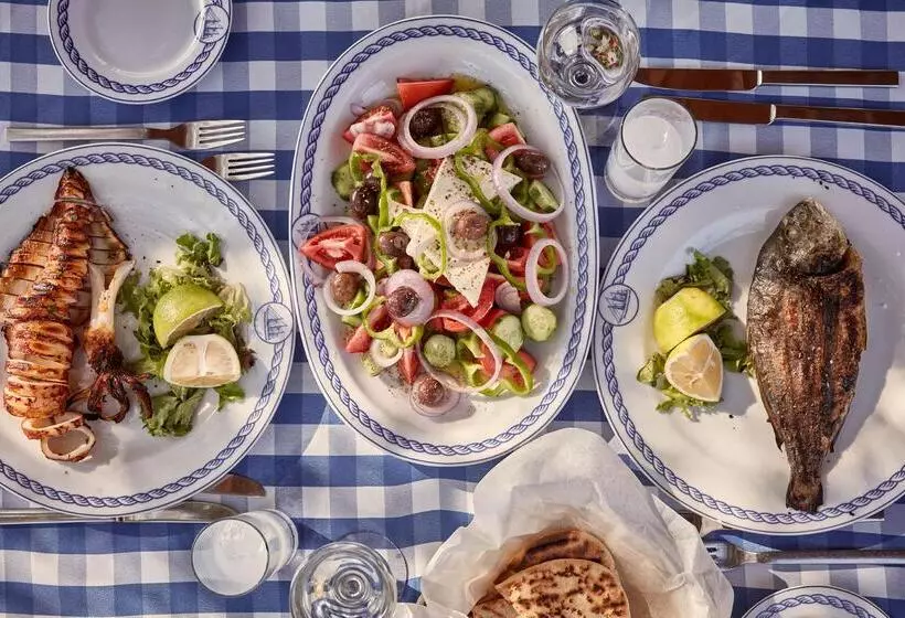 Fotos del hotel Grecian Bay:  24