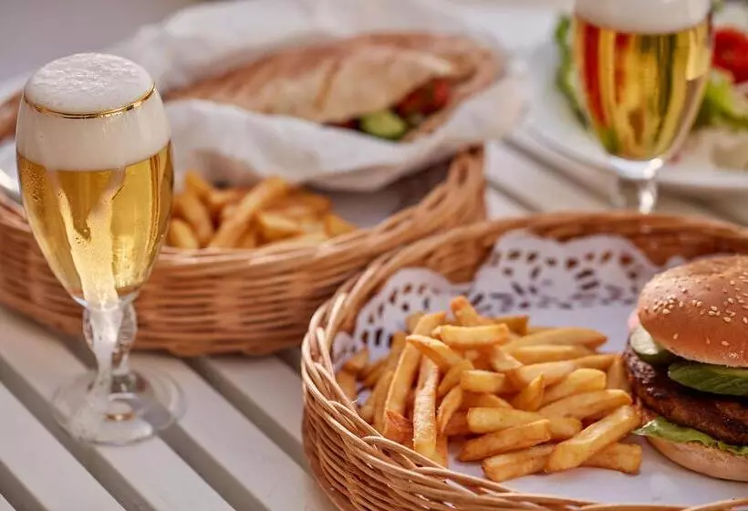 Fotos del hotel Grecian Bay:  23