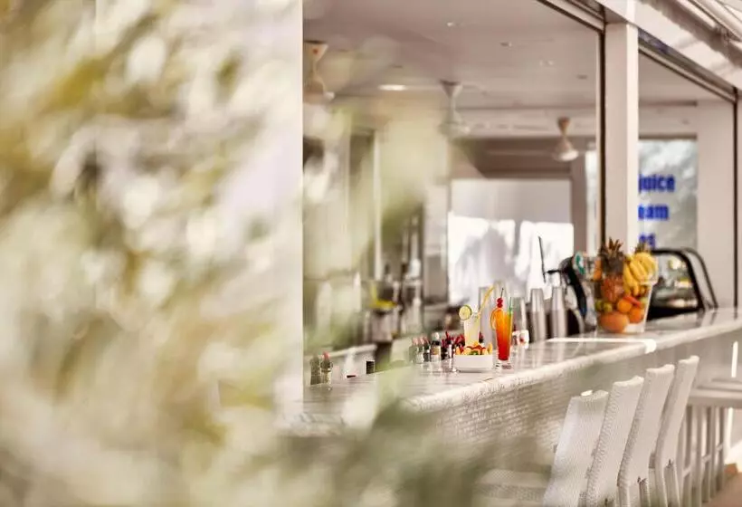 Fotos del hotel Grecian Bay:  12