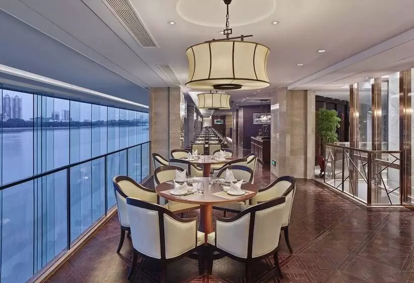 Fotos del hotel White Swan:  24