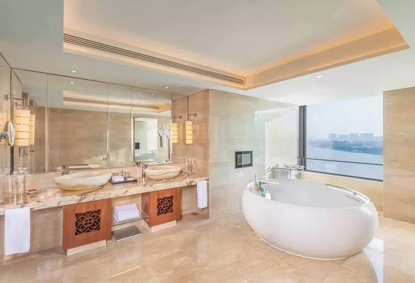 Fotos del hotel White Swan:  18