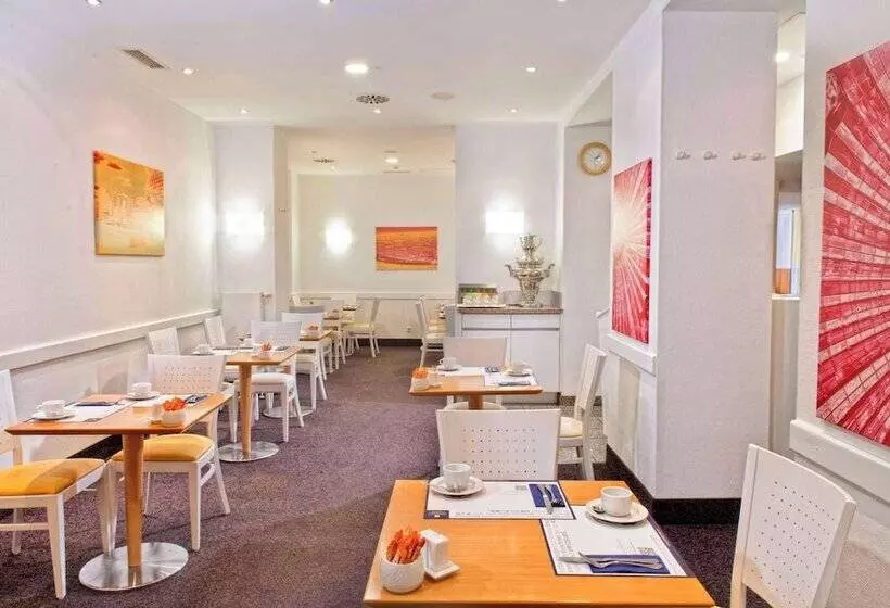 Fotos del hotel Wyndham Garden Duesseldorf City Centre Koenigsallee:  3