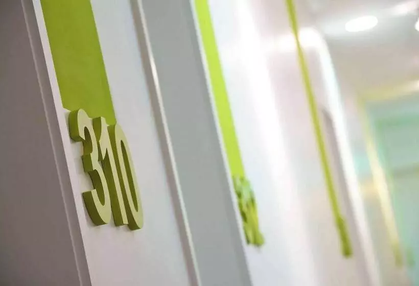 Fotos del hotel Wyndham Garden Duesseldorf City Centre Koenigsallee:  6