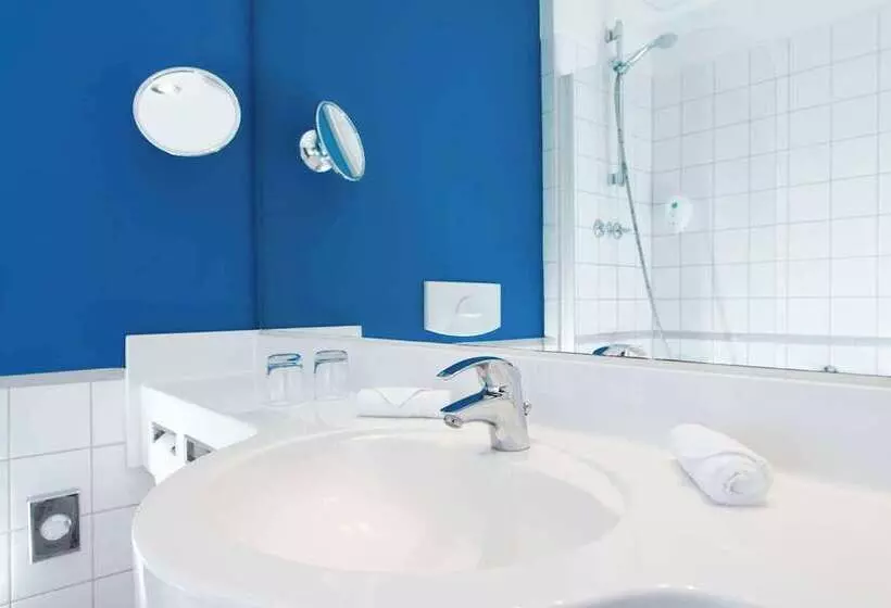 Fotos del hotel Wyndham Garden Duesseldorf City Centre Koenigsallee:  5