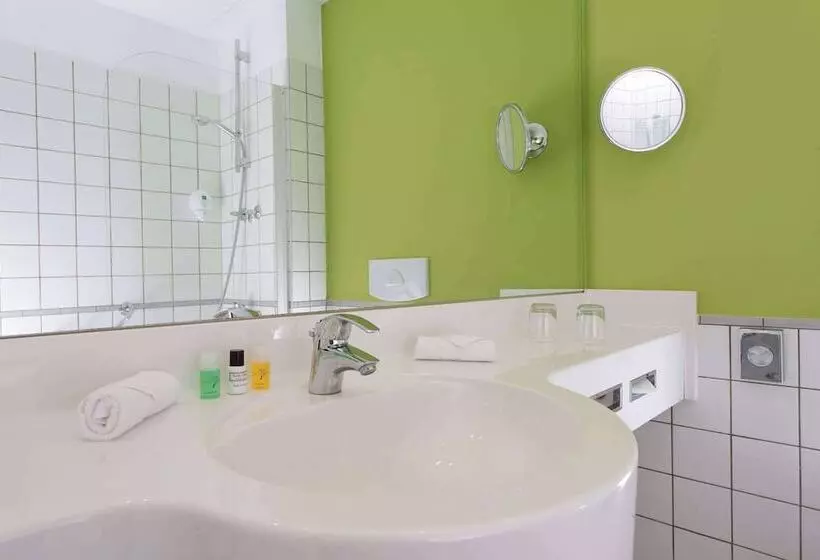 Fotos del hotel Wyndham Garden Duesseldorf City Centre Koenigsallee:  12