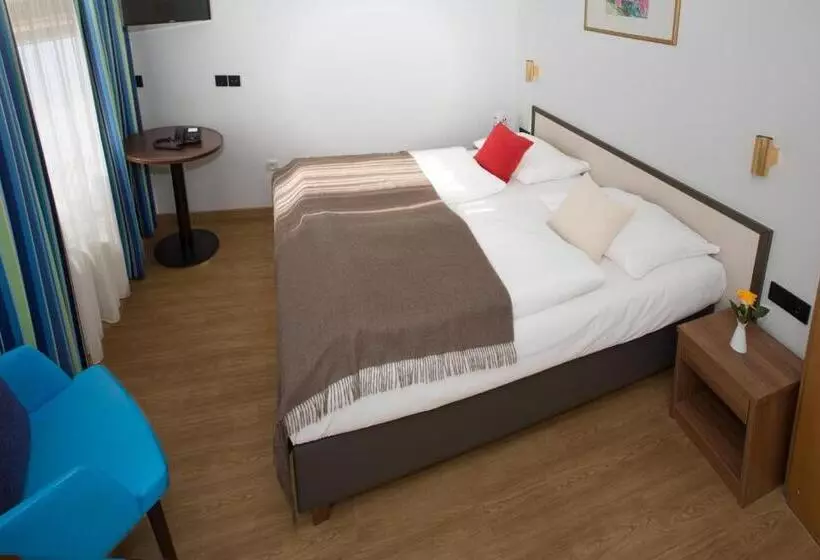 Fotos del hotel Aurbacher Hof Gmbh:  12