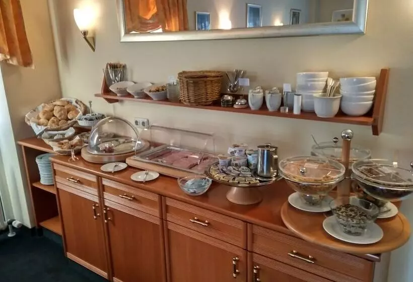 Fotos del hotel Blutenburg:  5