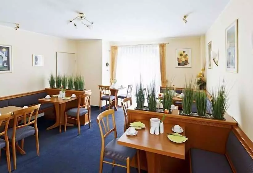 Fotos del hotel Blutenburg:  3