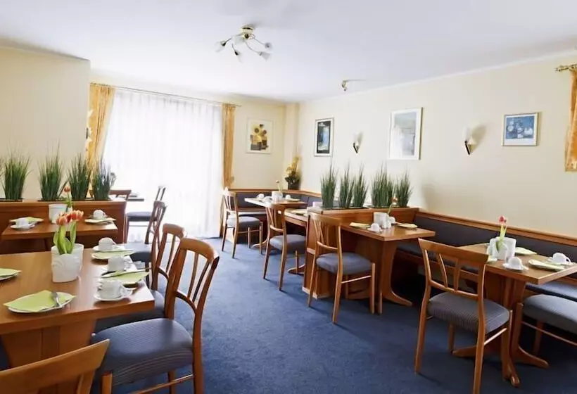 Fotos del hotel Blutenburg:  11