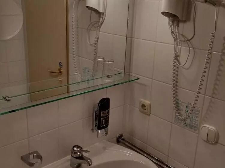 Fotos del hotel Blutenburg:  24