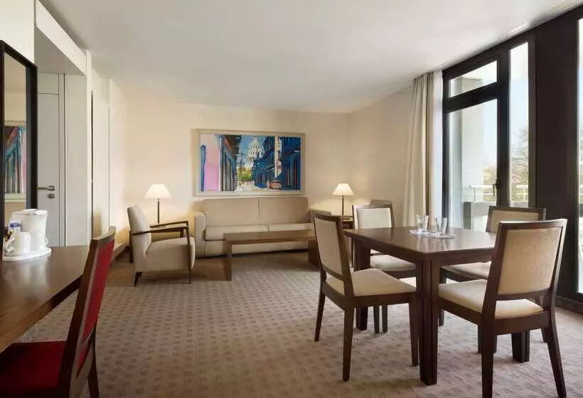 Fotos del hotel Ramada Nürnberg Park:  16