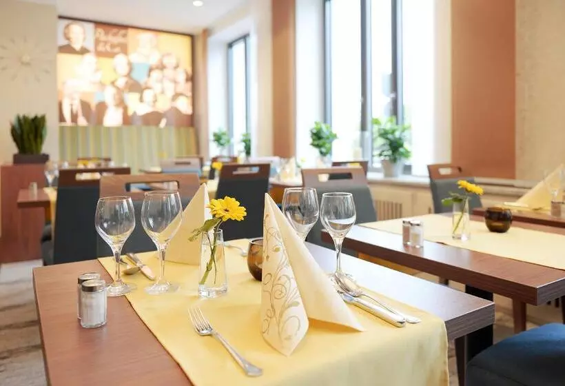 Fotos del hotel Ringhotel Loew's Merkur:  4