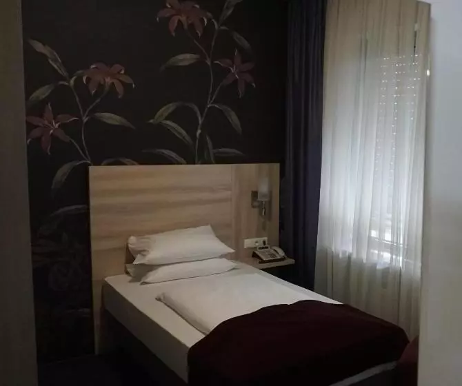 Fotos del hotel Senator München:  17