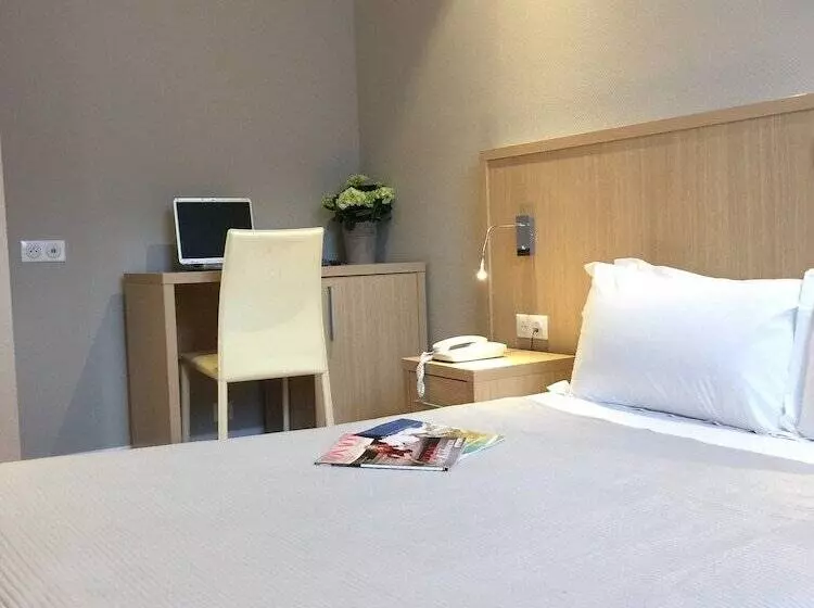 Fotos del hotel Ambassador:  2