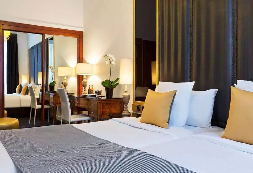 Fotos del hotel Melia Paris Champs Elysées:  16