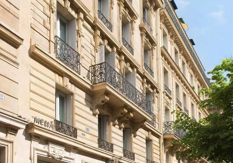 Fotos del hotel Melia Paris Champs Elysées:  37