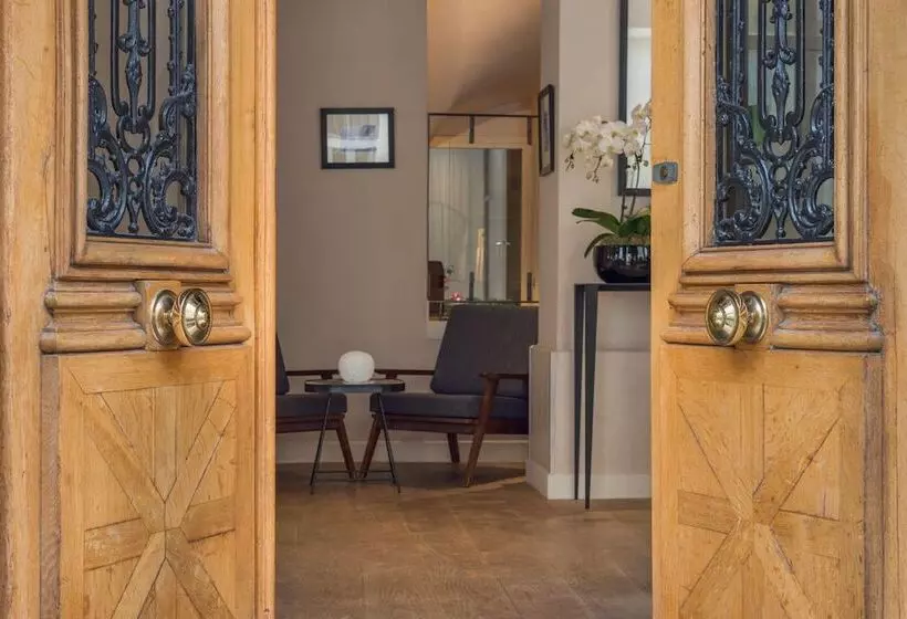 Fotos del hotel Hôtel Jardin De Cluny:  13