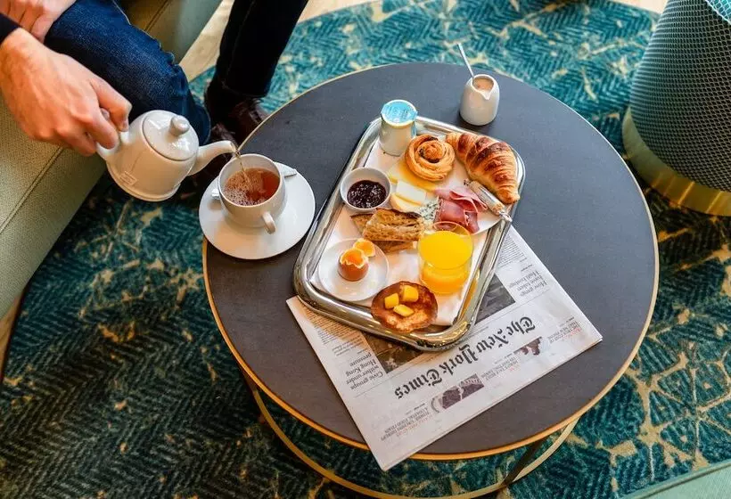 Fotos del hotel Hôtel Jardin De Cluny:  15