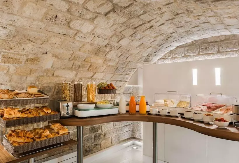 Fotos del hotel Hôtel Jardin De Cluny:  10