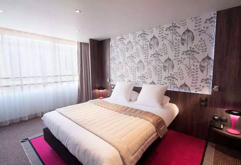 Fotos del hotel Best Western Premier Le Patio Des Artistes Wellness Jacuzzi:  11