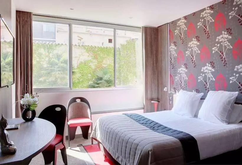 Fotos del hotel Best Western Premier Le Patio Des Artistes Wellness Jacuzzi:  9