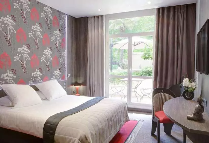 Fotos del hotel Best Western Premier Le Patio Des Artistes Wellness Jacuzzi:  23