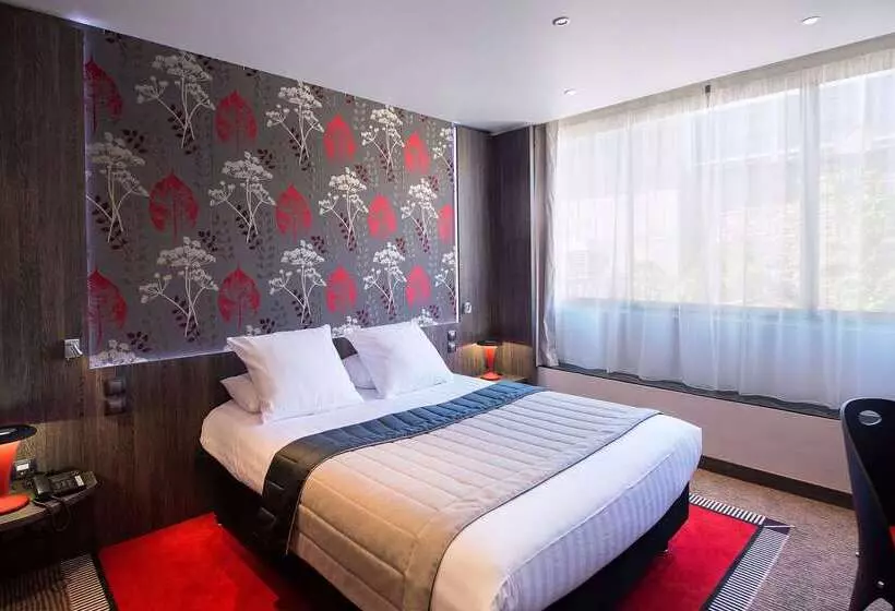 Fotos del hotel Best Western Premier Le Patio Des Artistes Wellness Jacuzzi:  5