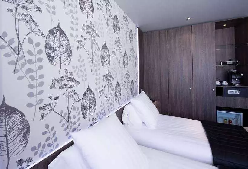 Fotos del hotel Best Western Premier Le Patio Des Artistes Wellness Jacuzzi:  25