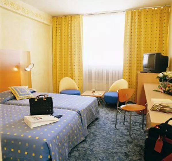 Fotos del hotel Best Western Premier Le Patio Des Artistes Wellness Jacuzzi:  3