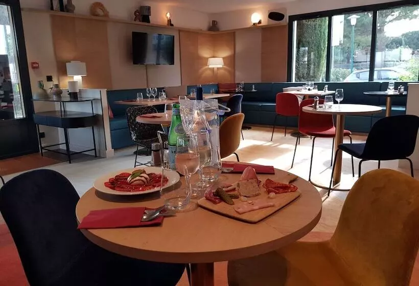 Fotos del hotel Kyriad Carcassonne Aéroport:  18