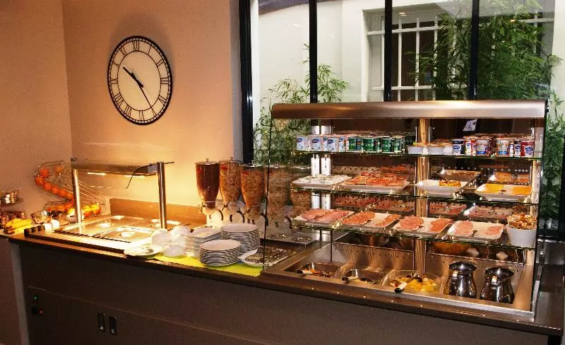 Fotos del hotel Holiday Inn Paris-auteuil, An Ihg:  10