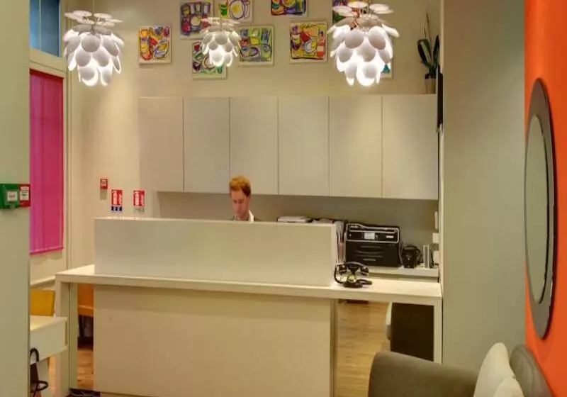 Fotos del hotel Le Basile:  4