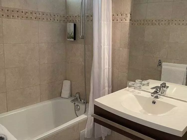 Fotos del hotel Hôtel Le Médiéval:  10