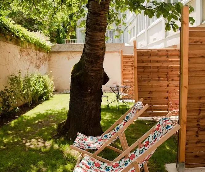 Fotos del hotel Hôtel Lacassagne:  12