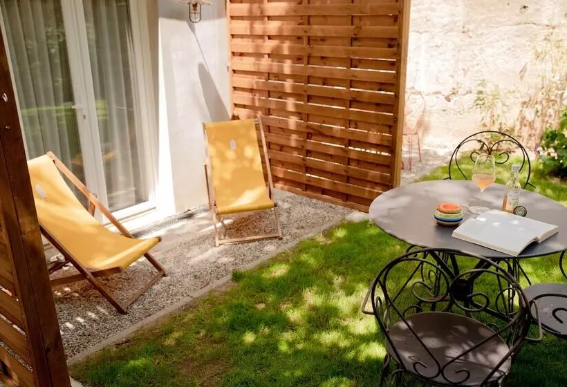 Fotos del hotel Hôtel Lacassagne:  4