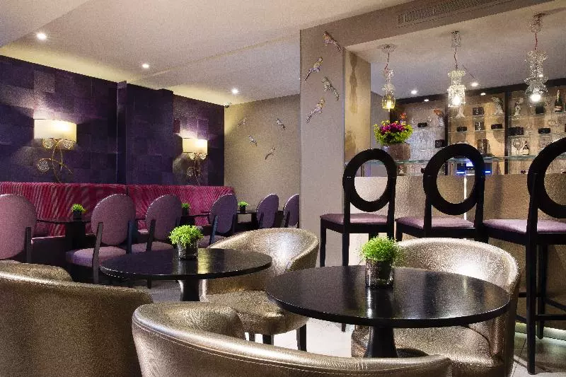 Fotos del hotel Hôtel Mondial:  23