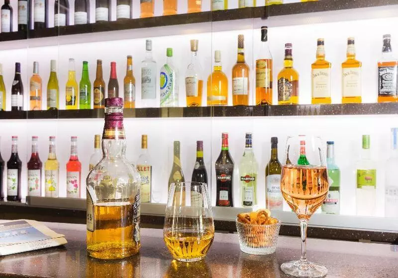 Fotos del hotel Eiffel Segur:  8