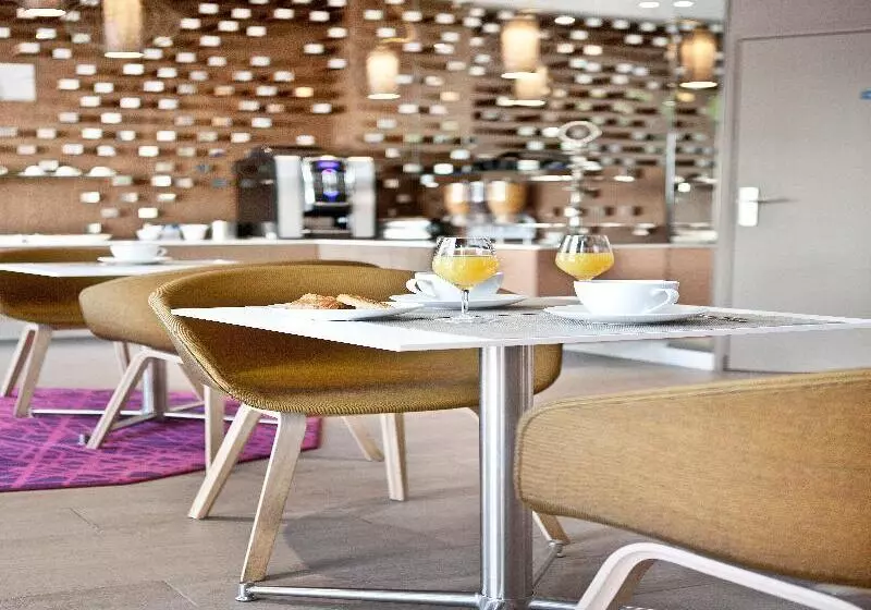 Fotos del hotel Eiffel Segur:  2