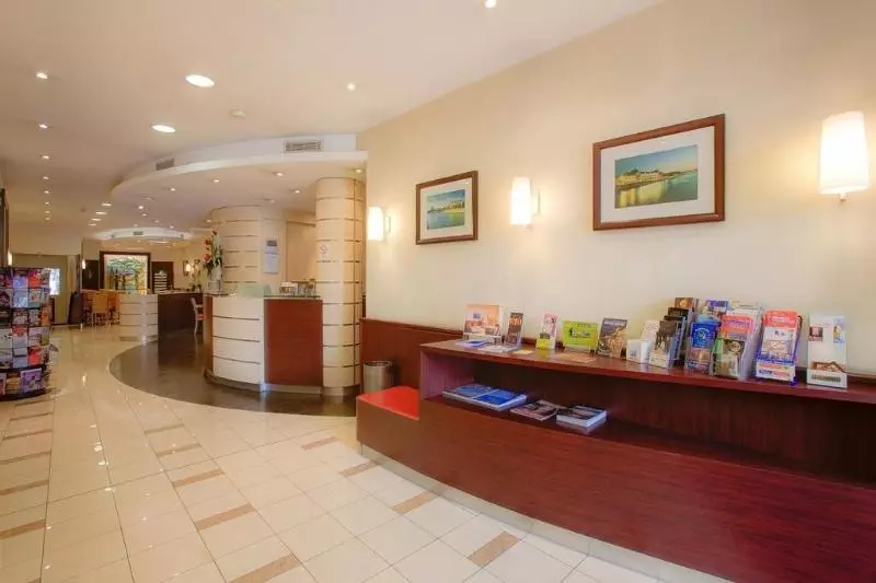 Fotos del hotel Terminus Montparnasse:  6