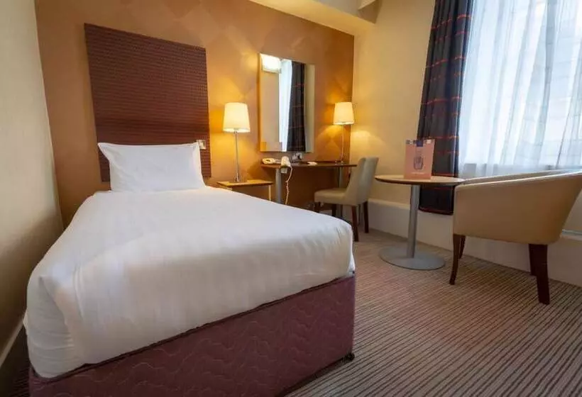 The Angel Hotel- Part Of The Cairn Collection